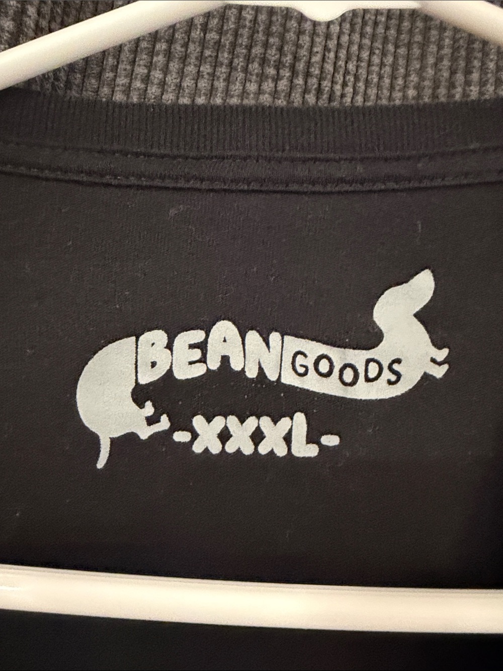 Wiener Shack Black Graphic Crop Top - Picture 2 of 2